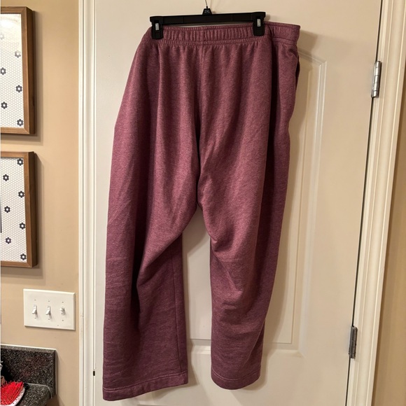 Women’s Nike Joggers - Picture 3 of 4